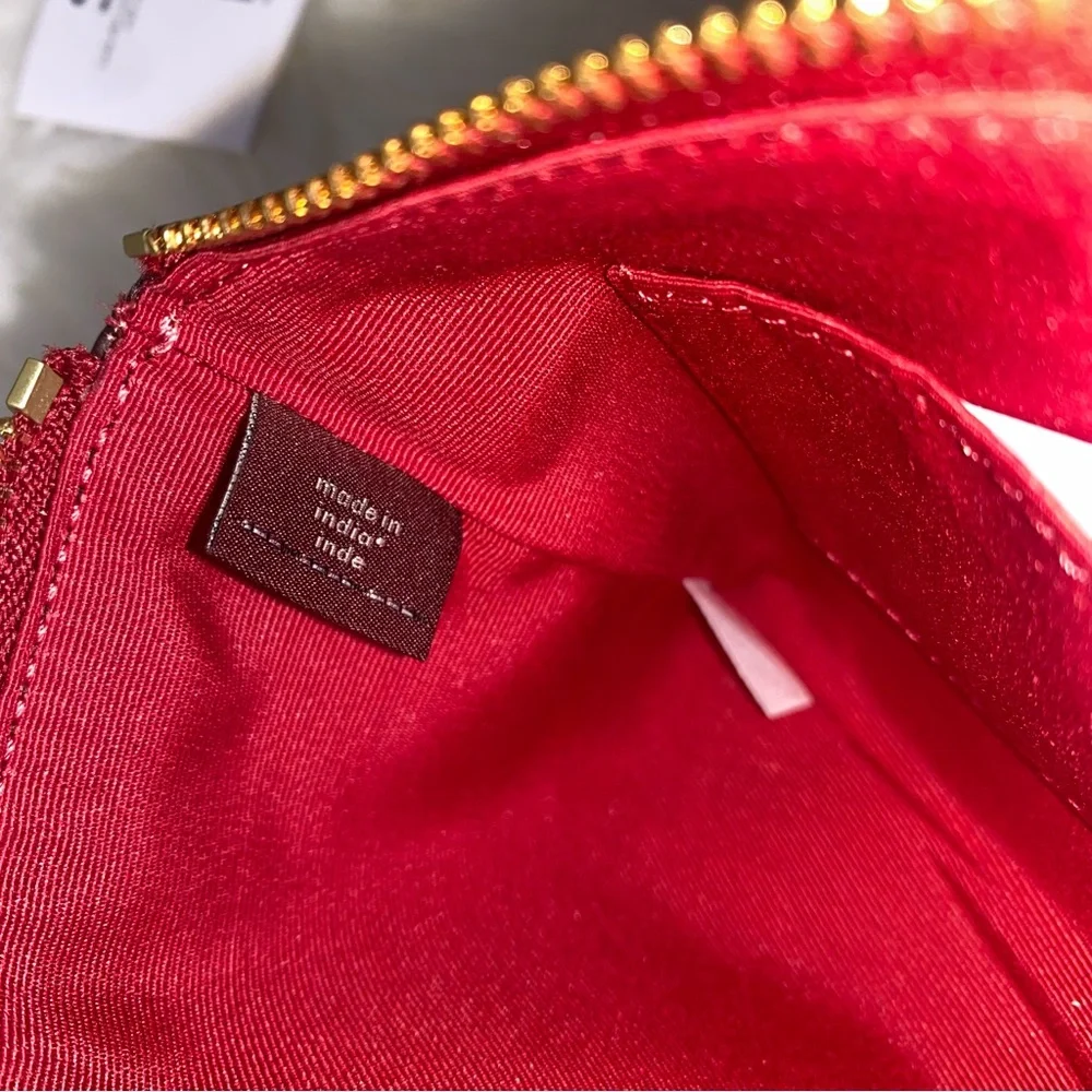 Coach ❤️ Leather Wristlet New True Red